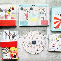 New Lot Carnival Circus Theme Party Supplies Cake Topper Treat Bags Garland