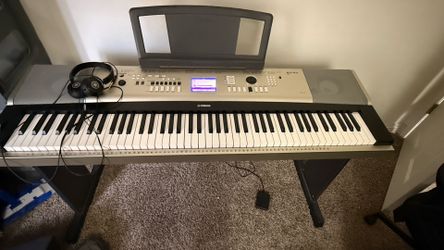 Yamaha piano