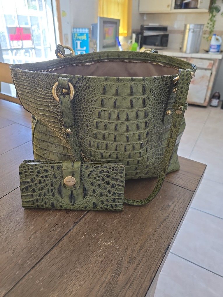 Brahmin Wallet & Handbag