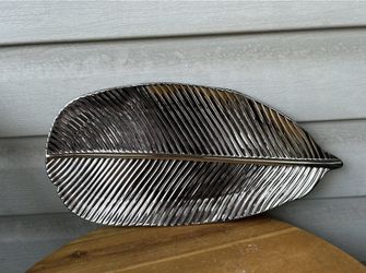 Balvery Silver Metallic Leaf Textured Large Ceramic Tray 16.5”