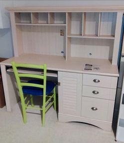 Sauder Harbor View Computer Desk with Hutch + Chair