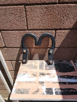 Tow Hooks For A 99 GMC Suburban 4×4