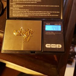 Sloid 14k Yellow Gold Necklace.