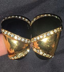 Advantage 1980s CINER signed black enamel rhinestone dome clip on earrings