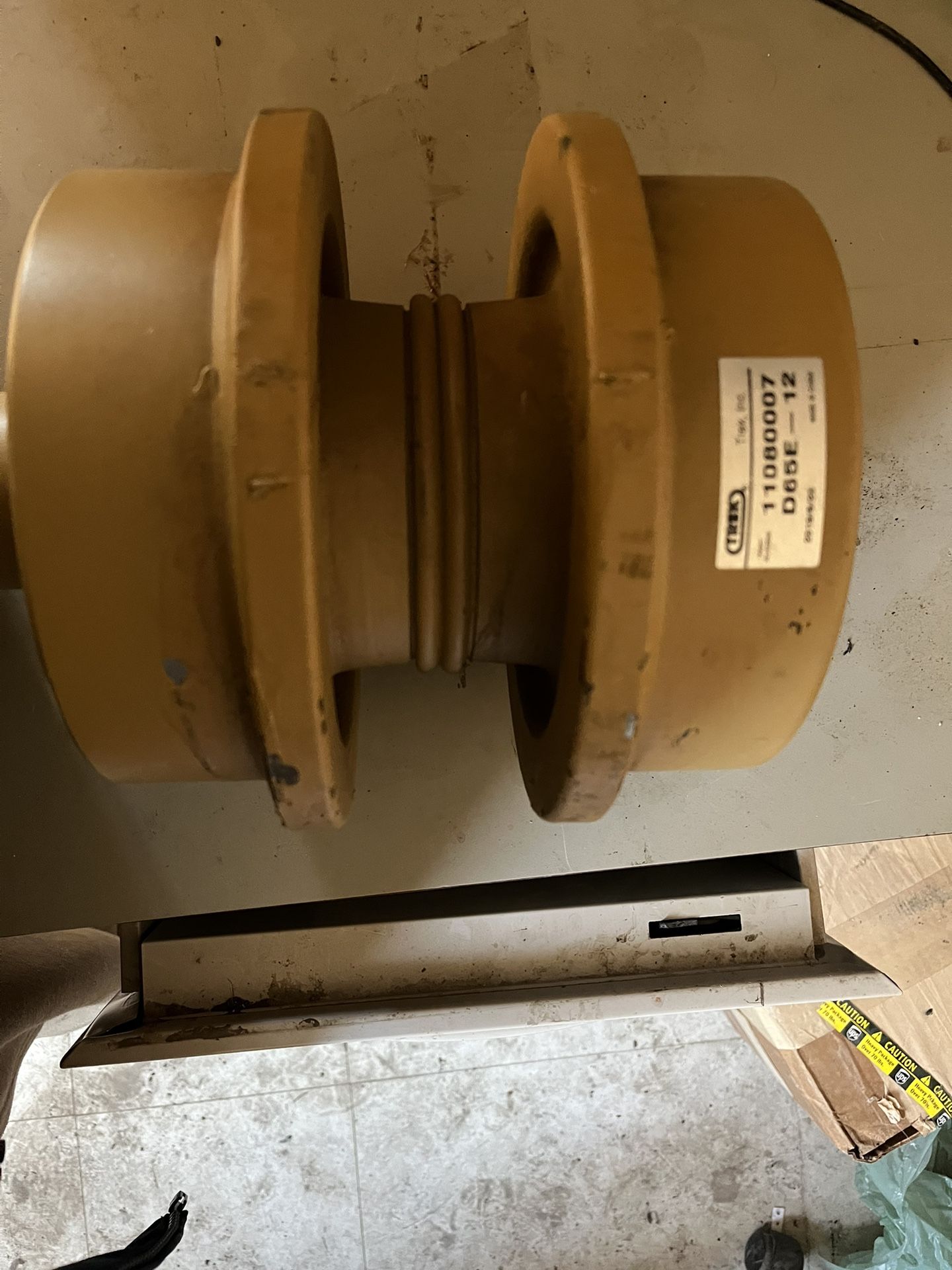Komatsu D65 Bottom Roller