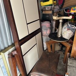 Dining Table $45 🚚🎁🍀 House Furniture, Kitchen And Dining Furniture 