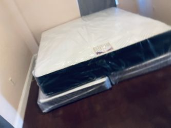 Set King Size Mattress 13”Brand new Delivery Available 
