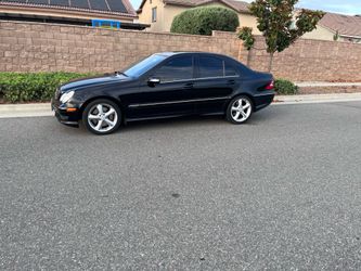 Mercedes-Benz C230