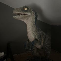 Raptor Statue