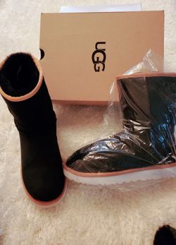 UGG ****Shoe Closet****