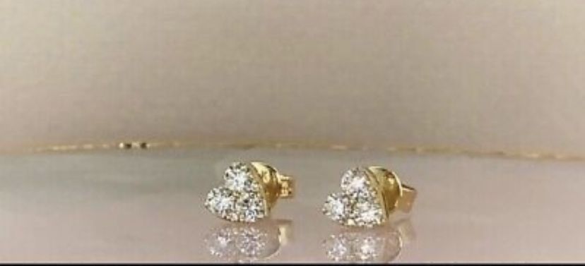 Diamond Heart Stud Earrings 14K White Gold 0.50CT Round Cut Push Back Love