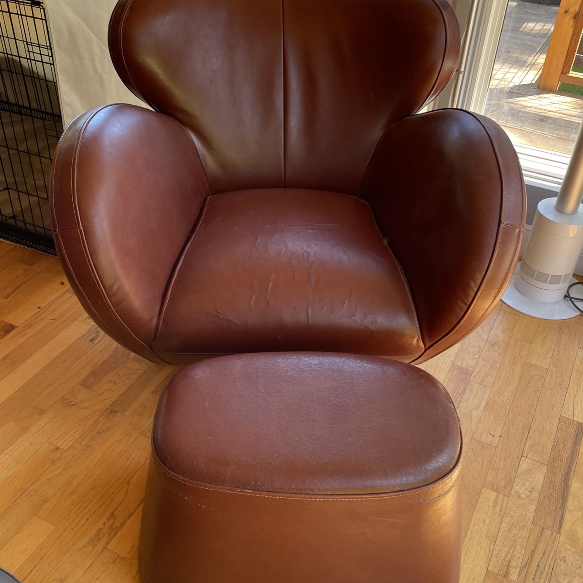 Kasala “Kirk” Chair for Sale in Bellevue, WA OfferUp