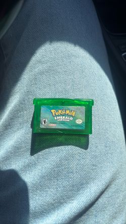 Authentic Pokémon Emerald Gameboy Game