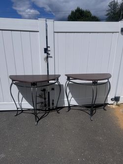 2 end tables both for $25 pick up a tinton falls NJ
