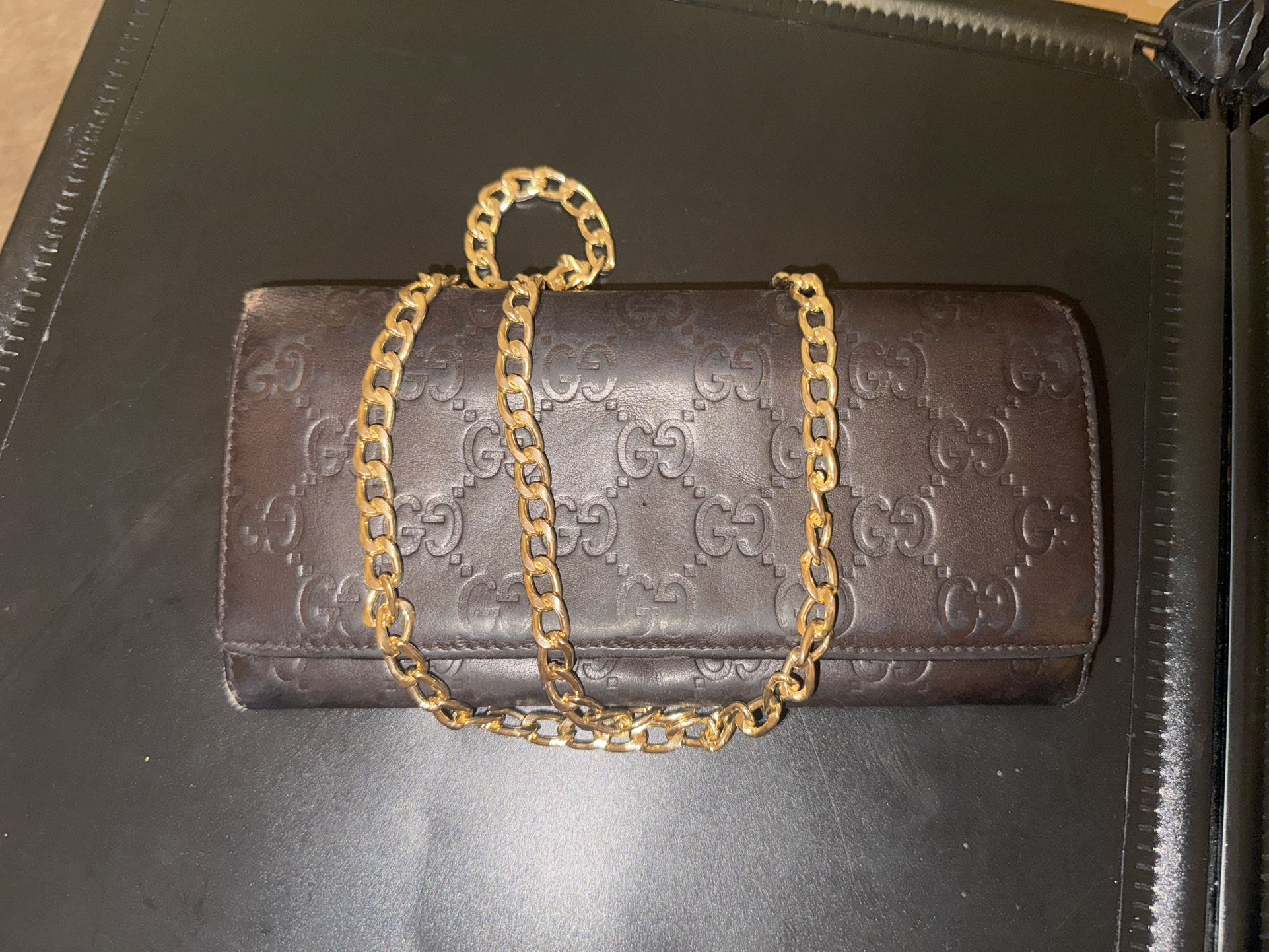 Gucci Wallet With Chain