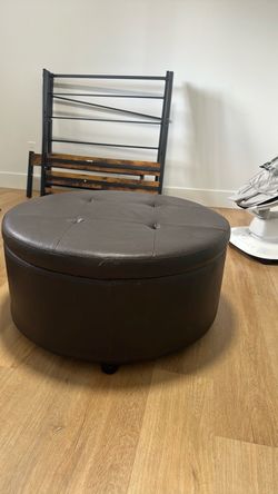 Moving sale Storage Ottoman