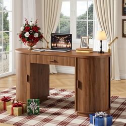58 inch Home Office Desk with Charging Station, Fluted Executive Computer Desk with Drawers and Storage Cabinet, Large Wood Writing Table for Study, L