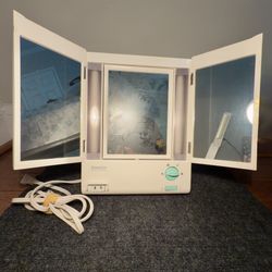 Remington Tri-Fold Lighted Mirror