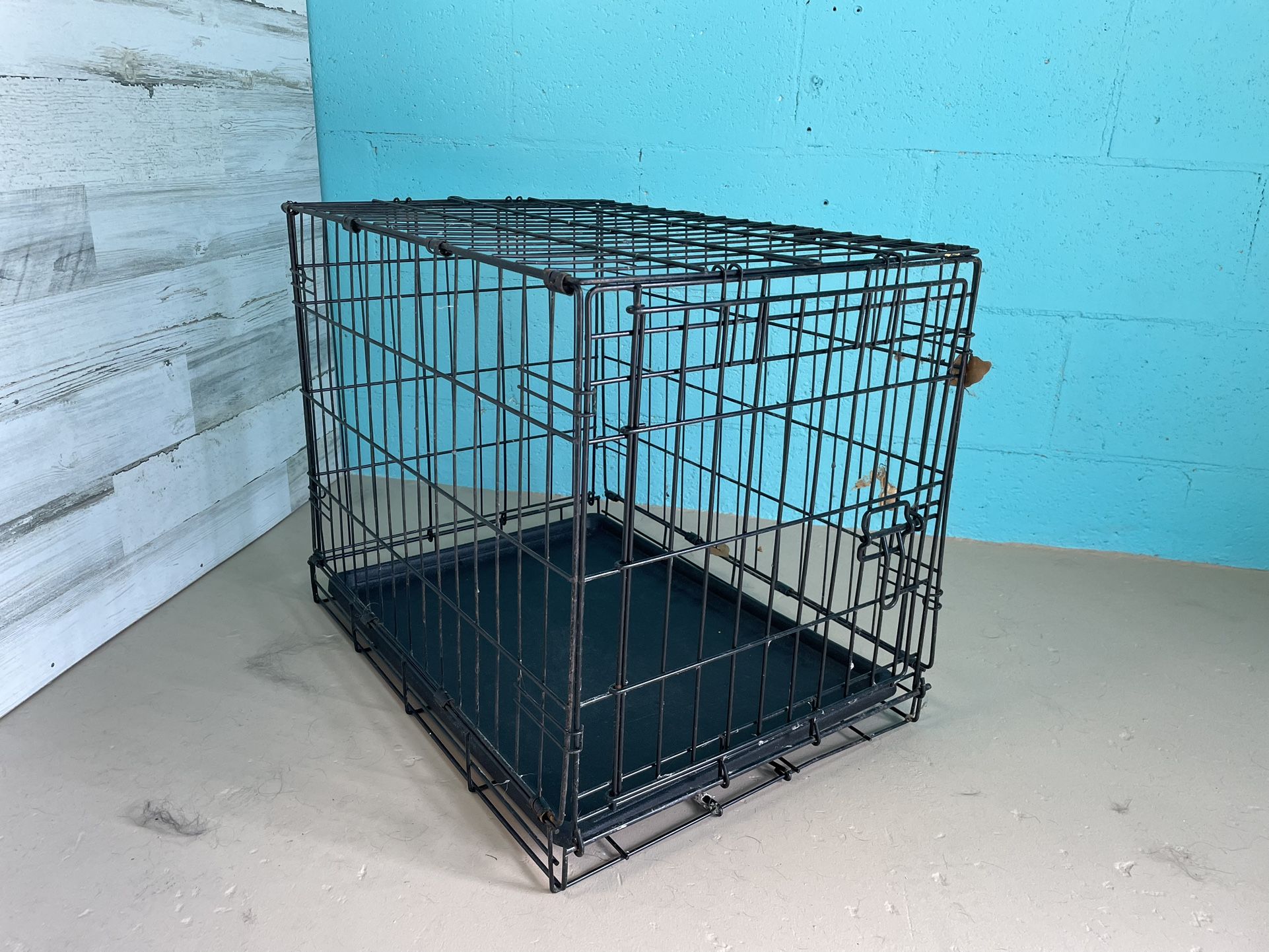 Dog crate