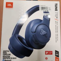 Jbl  Tune 770nc Brand New On Blue Color