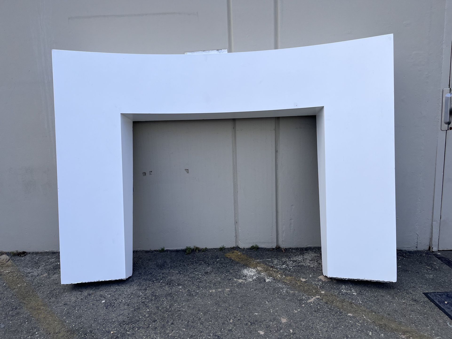 Showroom Mantel – Precast “Metro” Design – Sold As Is