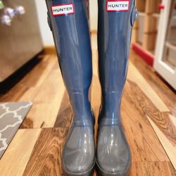 Hunter Boots-Size 7