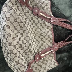Gucci Pelham Hobo HandBag