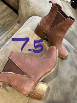 Toms Boots 7.5