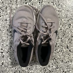 Women Size 8.5 Nike Run Shoes