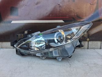 2014 2015 2016 MAZDA3 MAZDA 3 HEADLIGHT HEADLAMP LEFT DRIVER SIDE USED AFTERMARKET