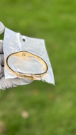 Gold Tone Stainless Steel Statement Bangle Bracelet – New