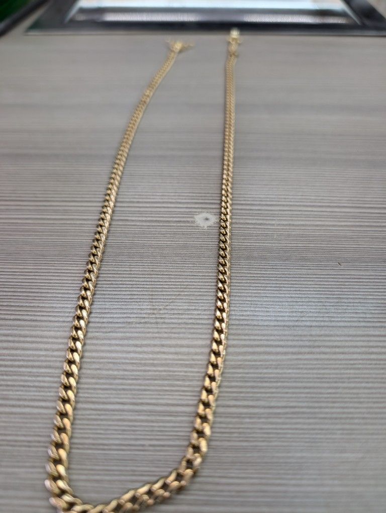 14 Kt Solid Gold Cuban link Chain. 24 Inches 