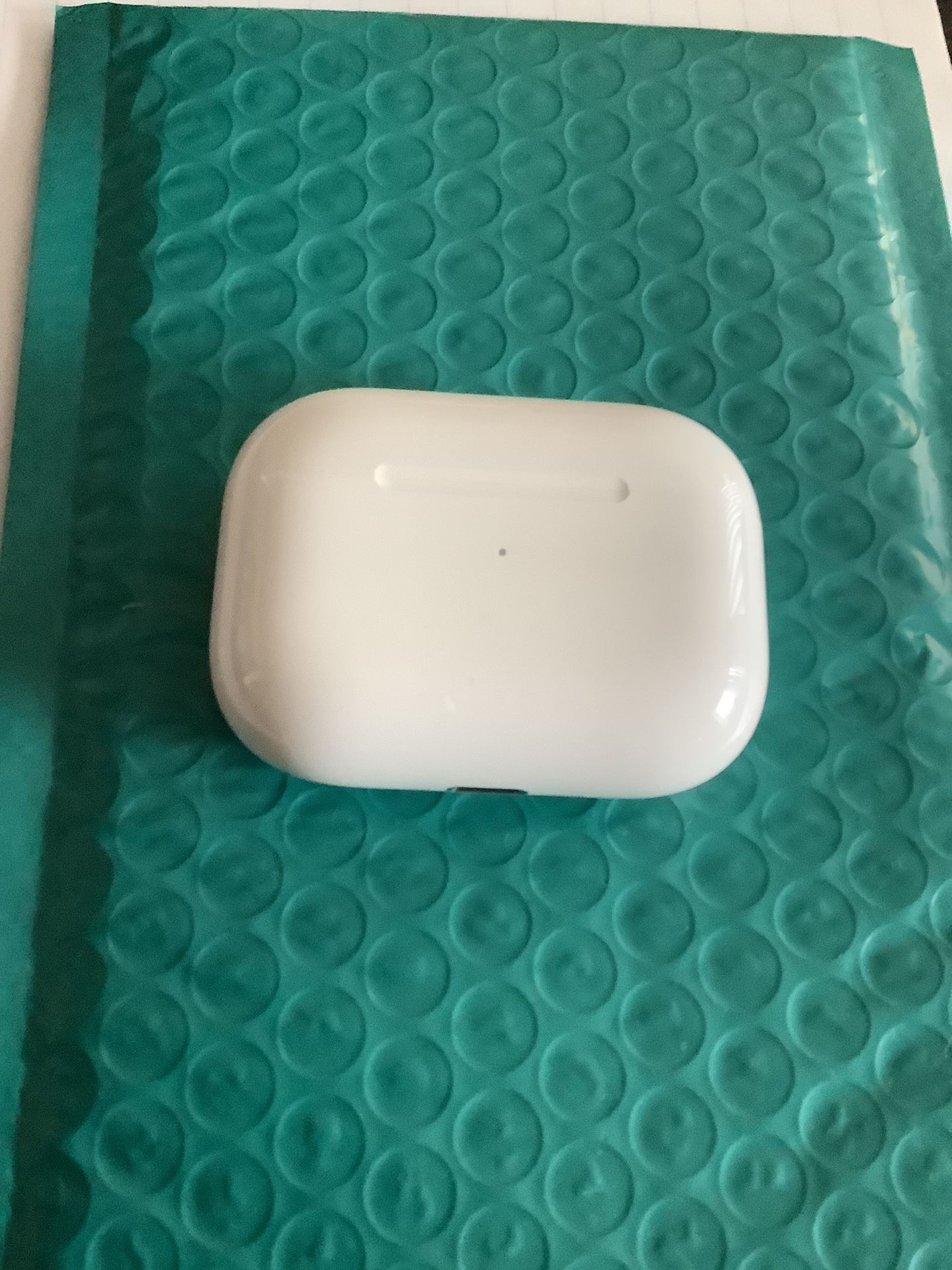 Apple AirPod Pro Charging Case 