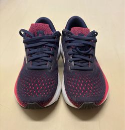 Brooks (female) size 9 Running Shoes