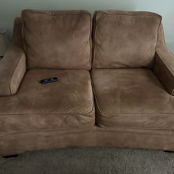 2Love Couch 