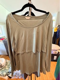 Birthing gown & Nursing pajamas
