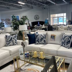 elegant Sofa loveseat💙⭐️ $1,899