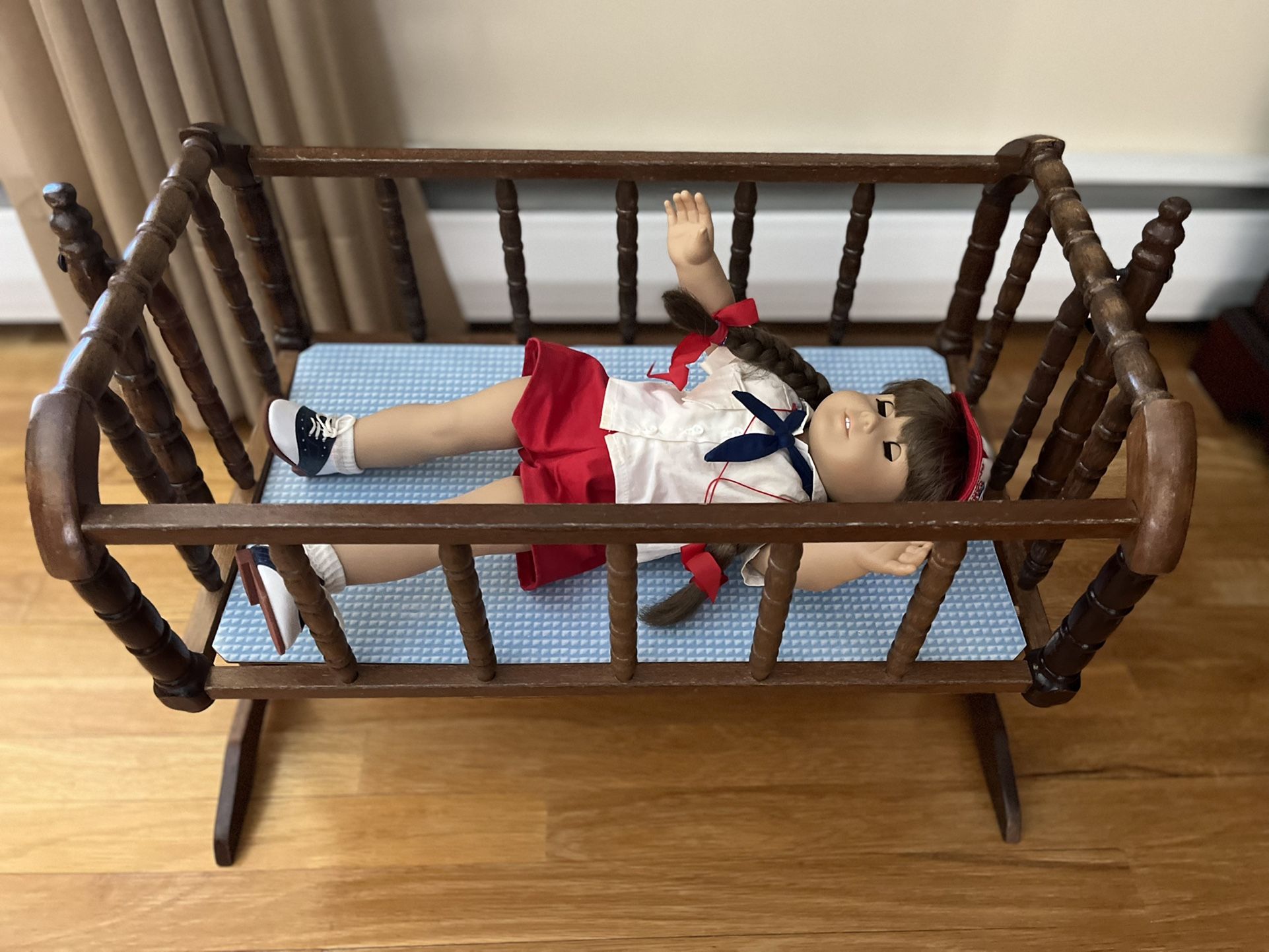 Doll Jenny Lind Cradle