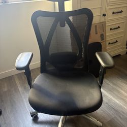 Office/gaming chair