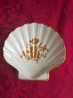 Vintage Limoges France Porcelain Shell Soap Trinket Dish~Gold Rim & Roses