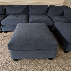 5 Seater Sectional With Ottoman