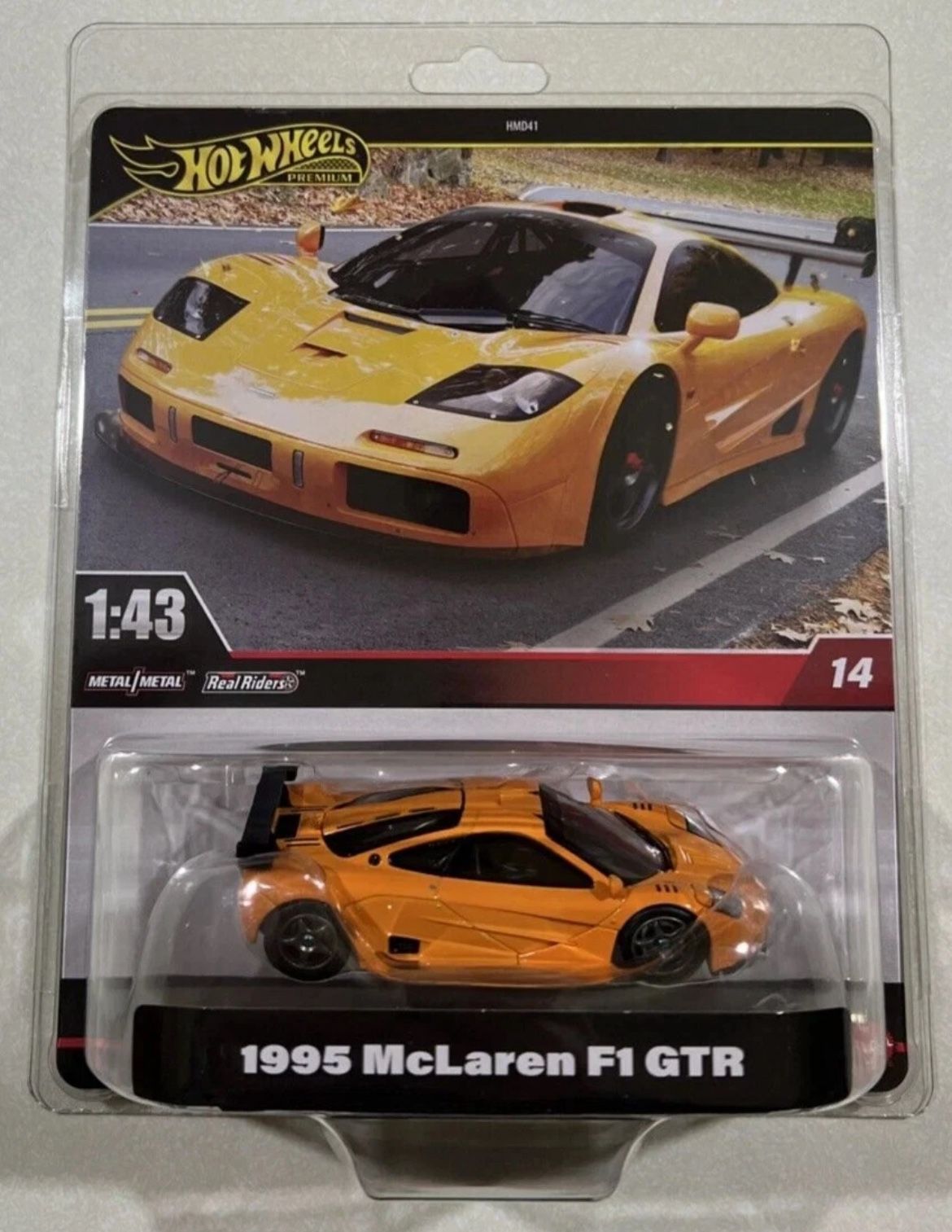 Hot Wheels Premium: 1/43 Scale 1995 McLaren F1 GTR