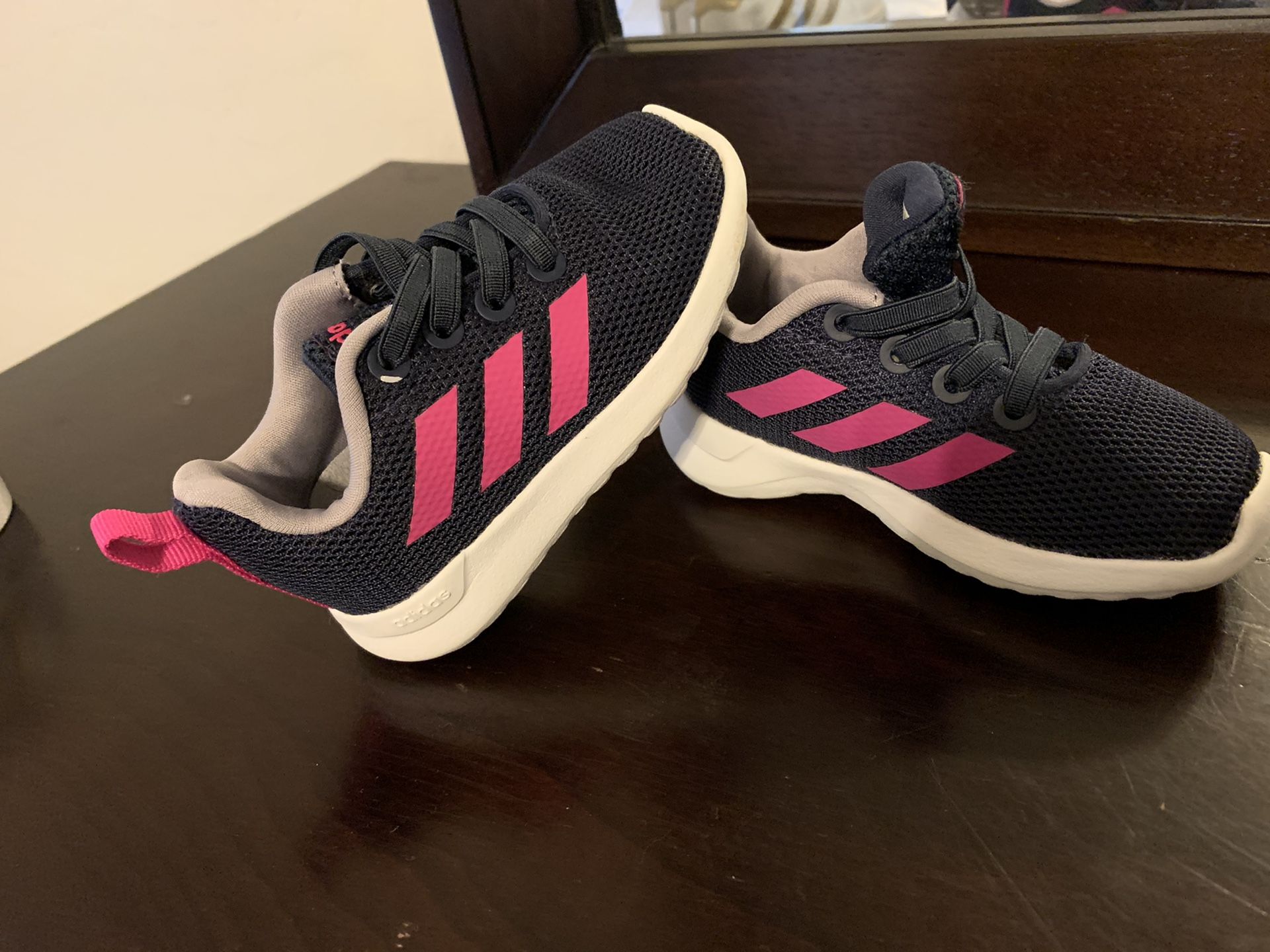 Toddler girl shoes size 5k