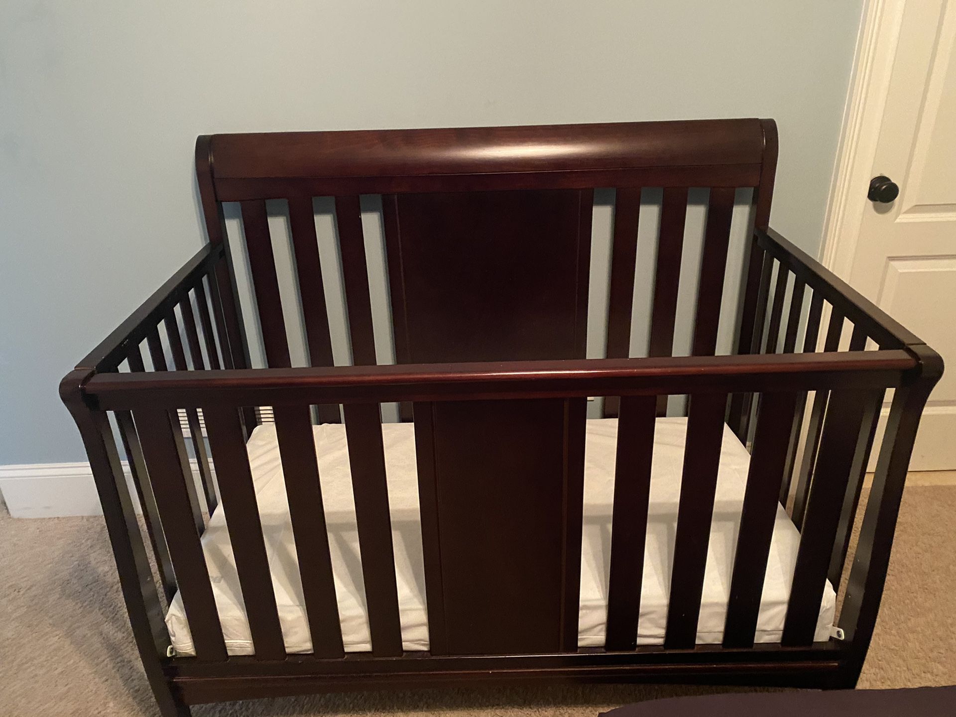 Delta Children’s Products Crib & Changing Table