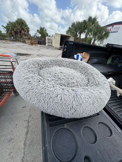 Dog bed medium-large