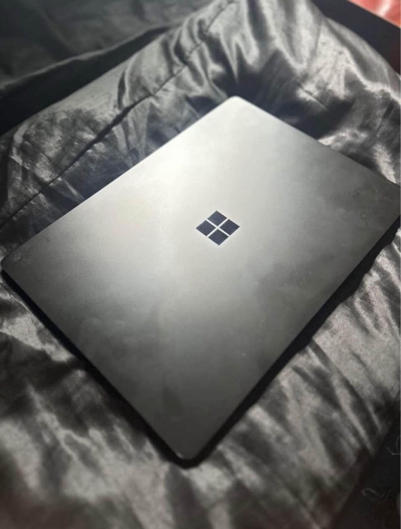 Microsoft Surface 4 Laptop NEGOTIABLE PRICE
