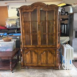 Beautiful Two-Piece Wooden Hutch with Glass Display + Storage - Great Condition, Pickup in Friendswood)