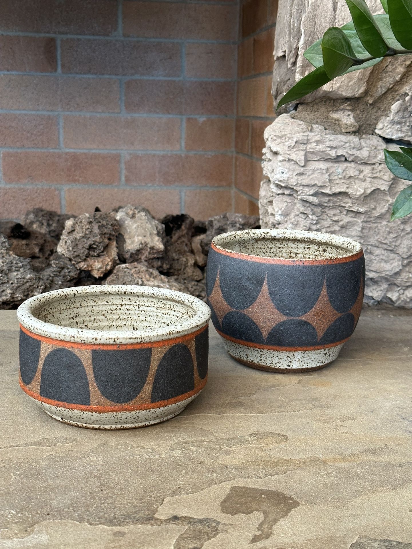Kat & Roger Ceramic Planter for Sale in Los Angeles, CA - OfferUp