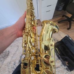 Yamaha-Yas-52-Alto-Saxophone 