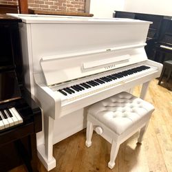 White Yamaha U1 Upright Piano Japanese Made Free Delivery Free Tuning